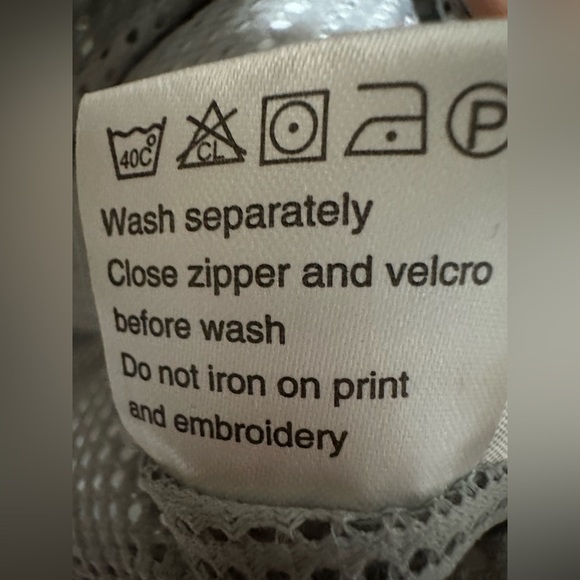 Ponant France White Nylon Hoodie Jacket size M - Picture 3 of 15